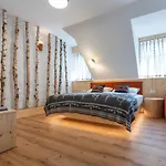 בית הארחה & Danica בוהין