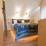 & Danica בית הארחה בוהין