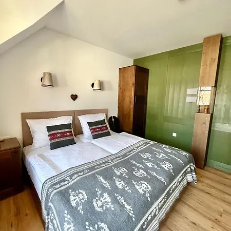 & Danica Guest house *