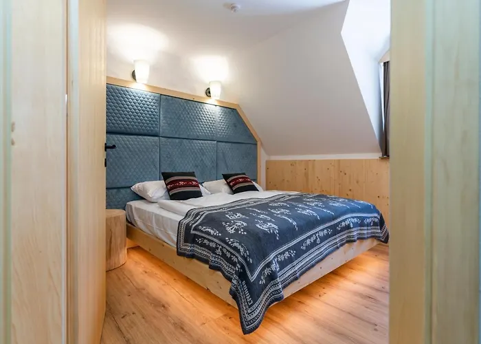 & Danica 3* بوينج