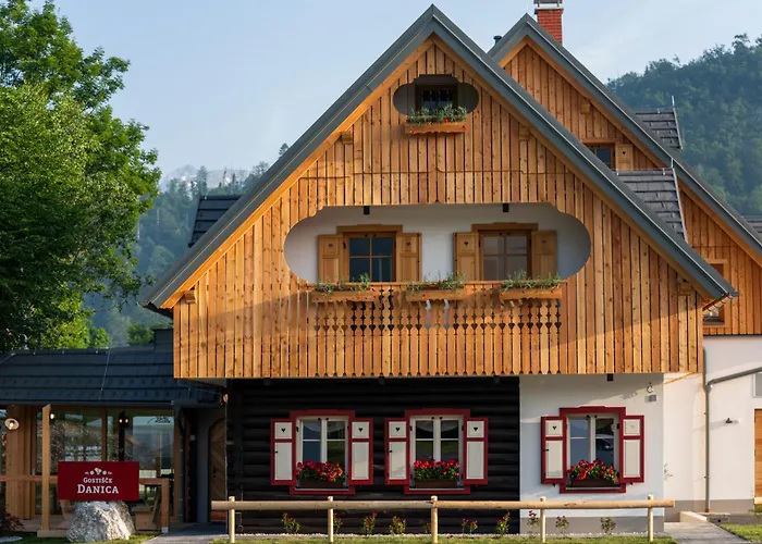 & Danica بيت ضيافة 3*